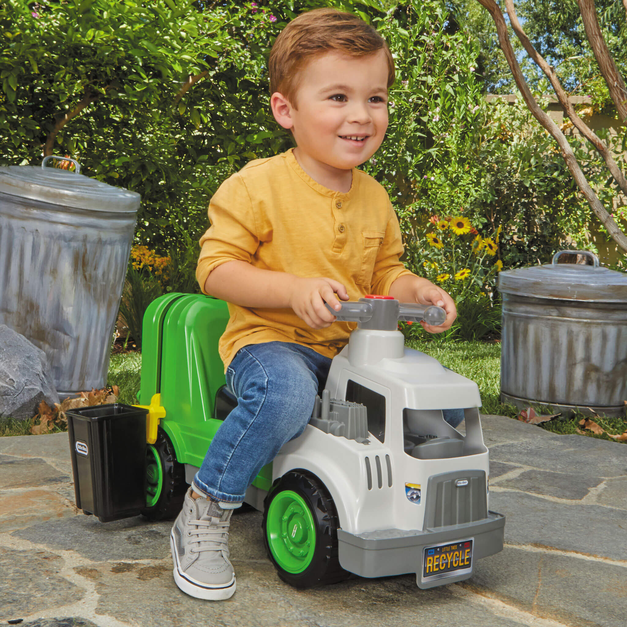 Dirt Digger™ Garbage Scoot - Official Little Tikes Website