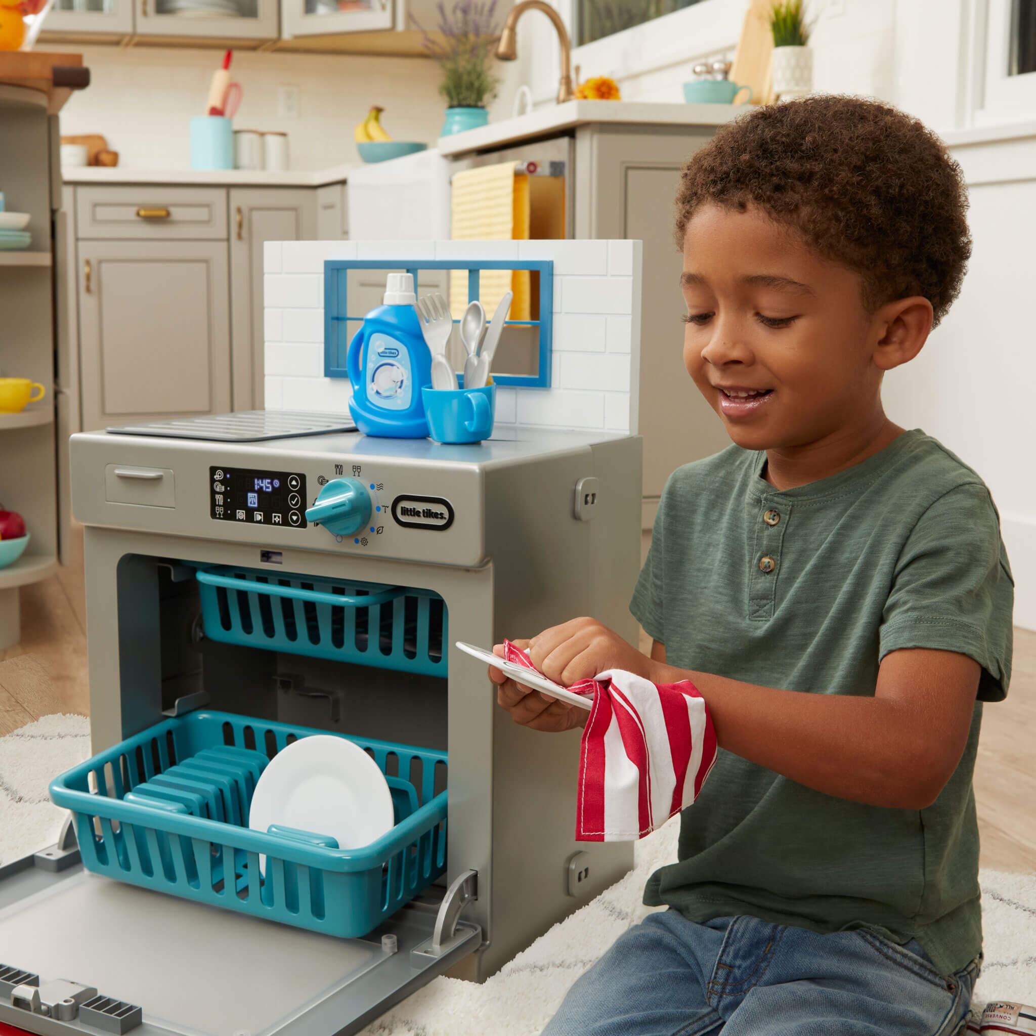 First Dishwasher - Official Little Tikes Website